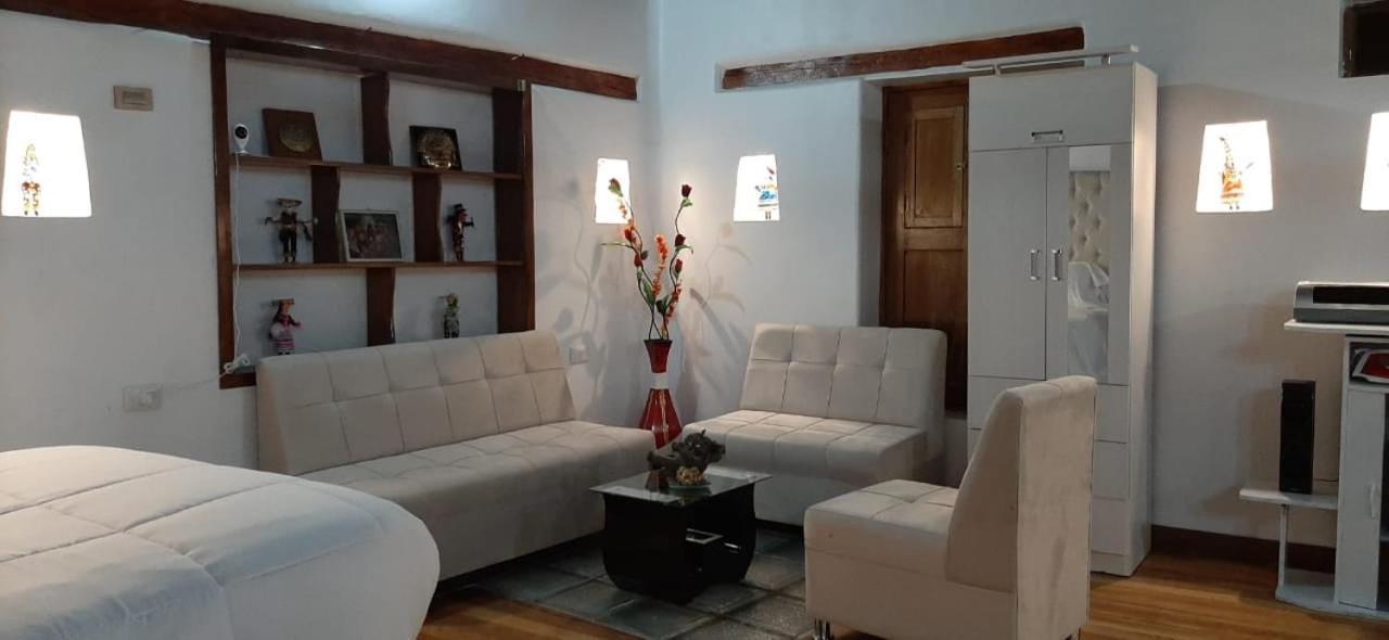 Hotel Casablanca Олантаятамбо Екстериор снимка